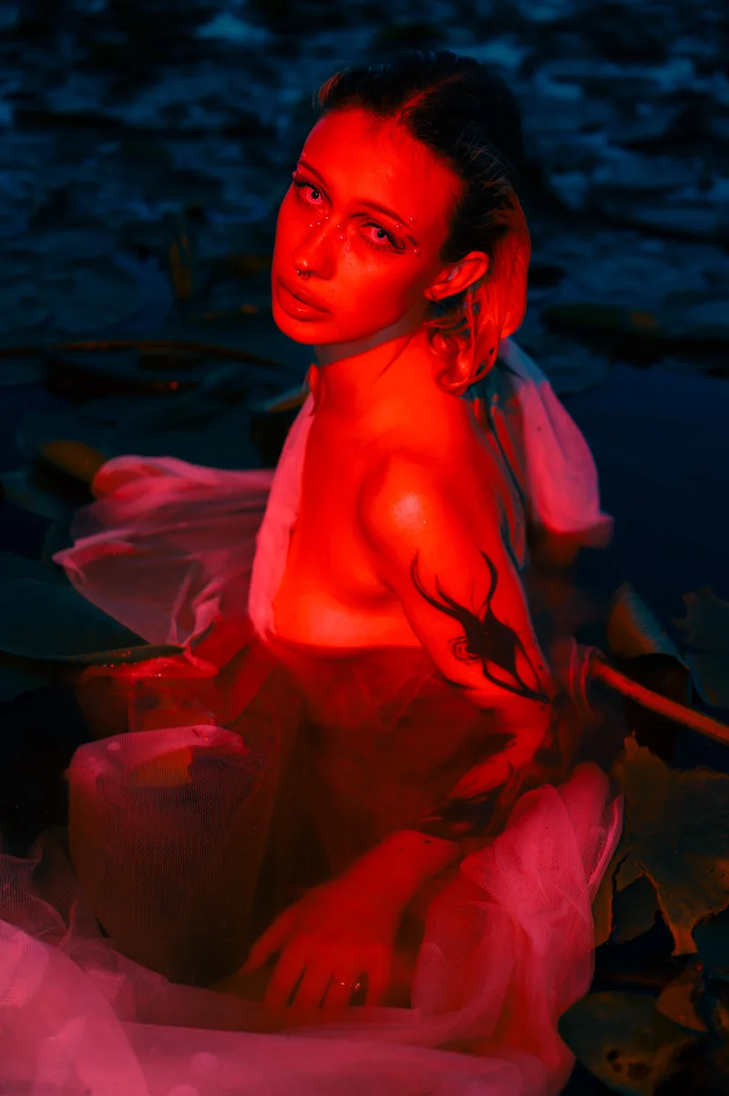 Aleksandra Kokhanovska, Fine Art portfolio photograph, photography by @claw.pics, no. 5